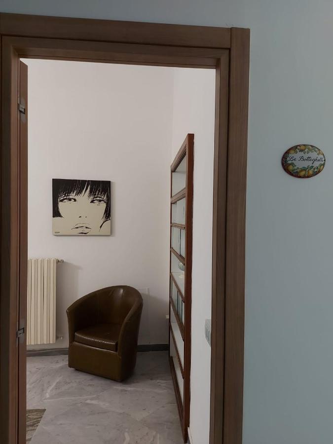 Le Ginestre In Centro Bed and Breakfast Salerno Exteriör bild