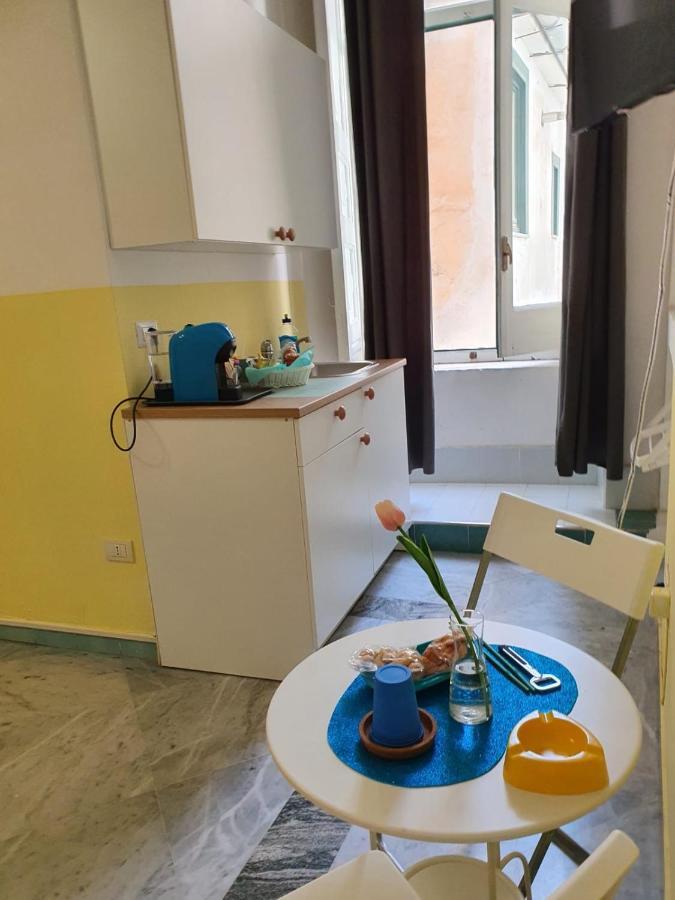 Le Ginestre In Centro Bed and Breakfast Salerno Exteriör bild