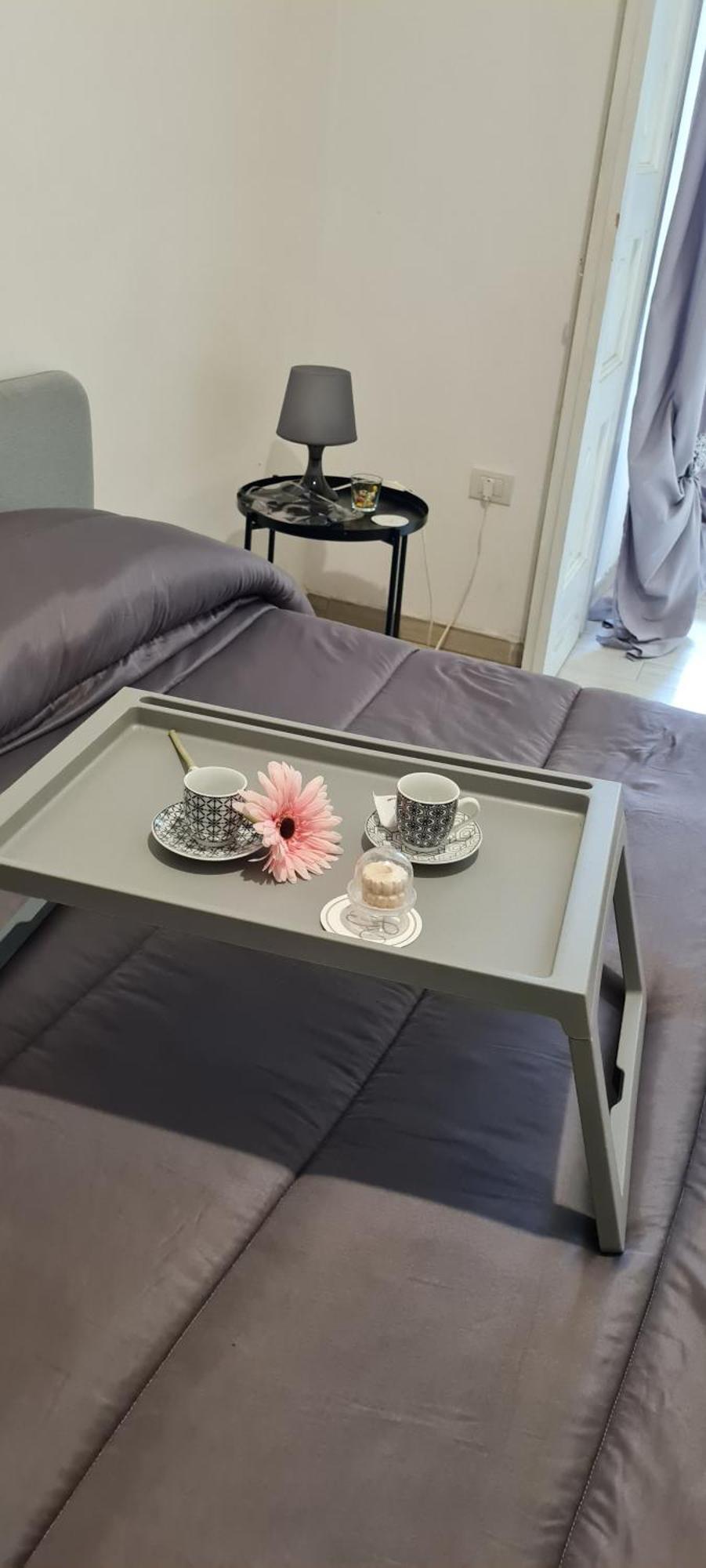 Le Ginestre In Centro Bed and Breakfast Salerno Rum bild