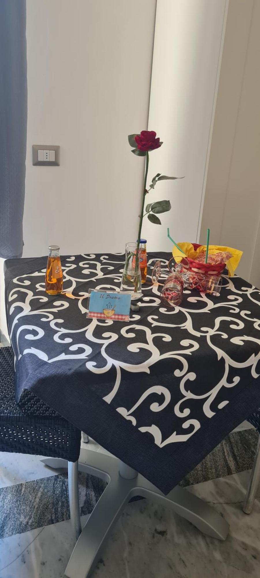 Le Ginestre In Centro Bed and Breakfast Salerno Rum bild