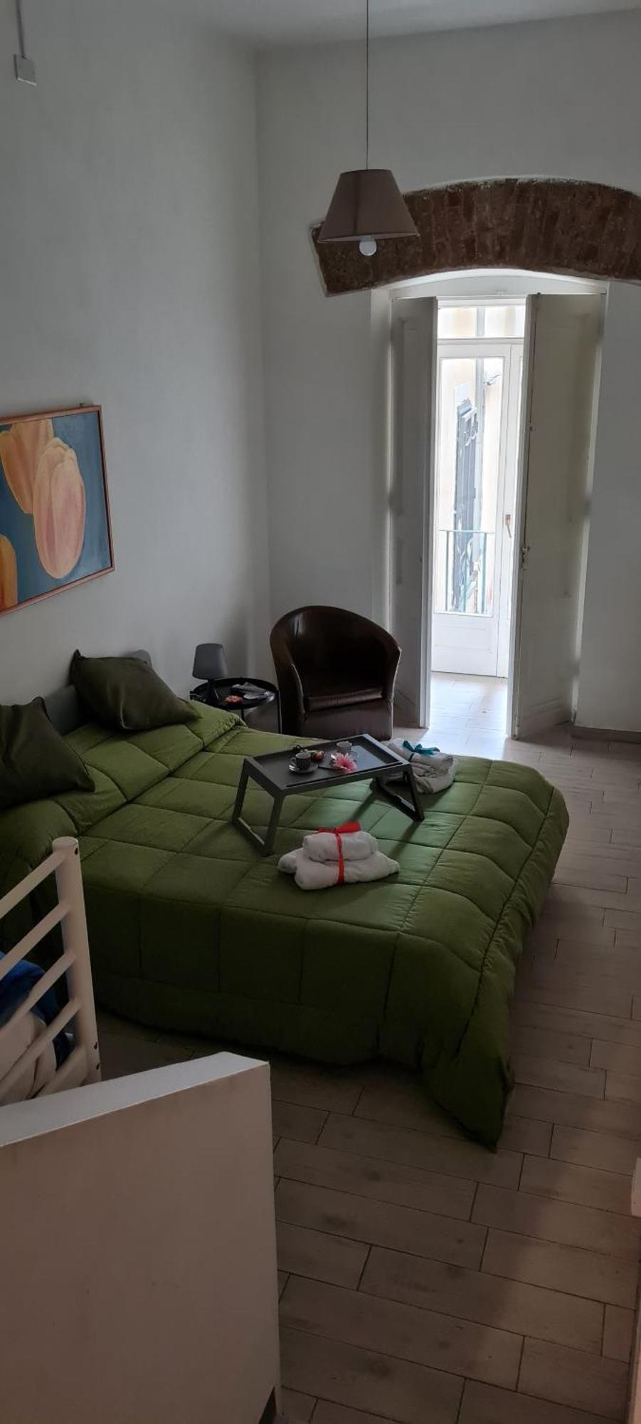 Le Ginestre In Centro Bed and Breakfast Salerno Rum bild