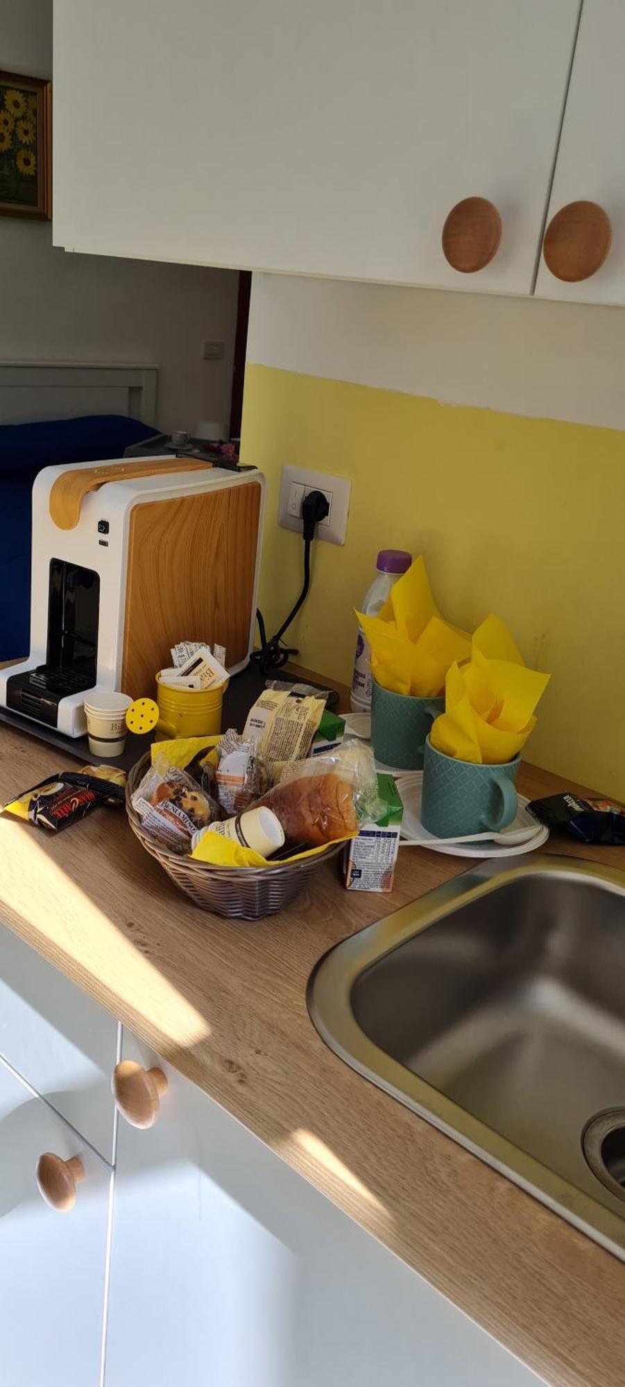Le Ginestre In Centro Bed and Breakfast Salerno Rum bild