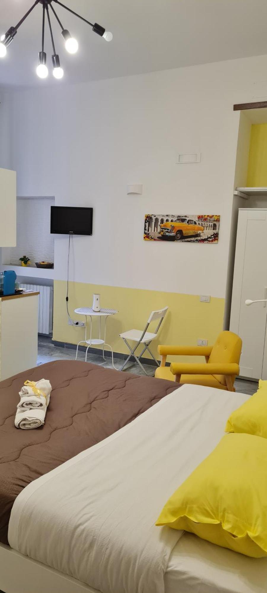 Le Ginestre In Centro Bed and Breakfast Salerno Rum bild